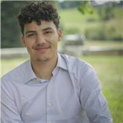 Professeur et tuteur pour les élèves du secondaire